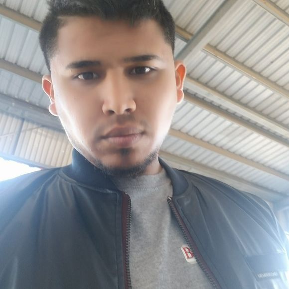 Meet your Posher, Javier - Picture 1 of 1